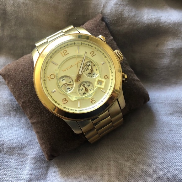 Michael Kors Oversized boyfriend watch - Picture 1 of 7